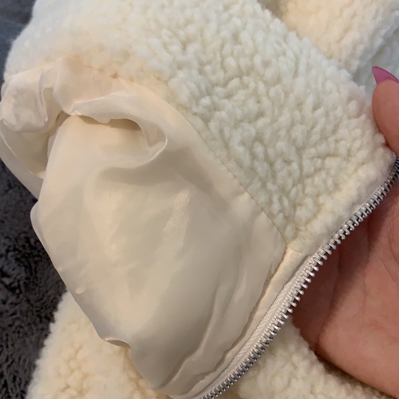 White cropped jacket - Picture 5 of 5